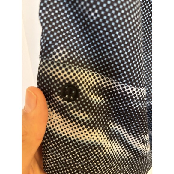 Lululemon El Current Board Shorts Size 34 10" blue pattern Zip Pocket Beach - Picture 6 of 8